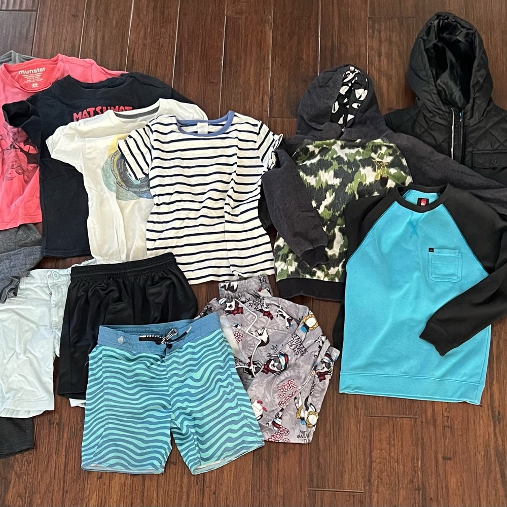Boys 6/7 Bundle -14 items